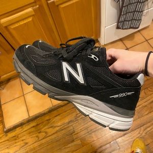 New Balance 990 v5